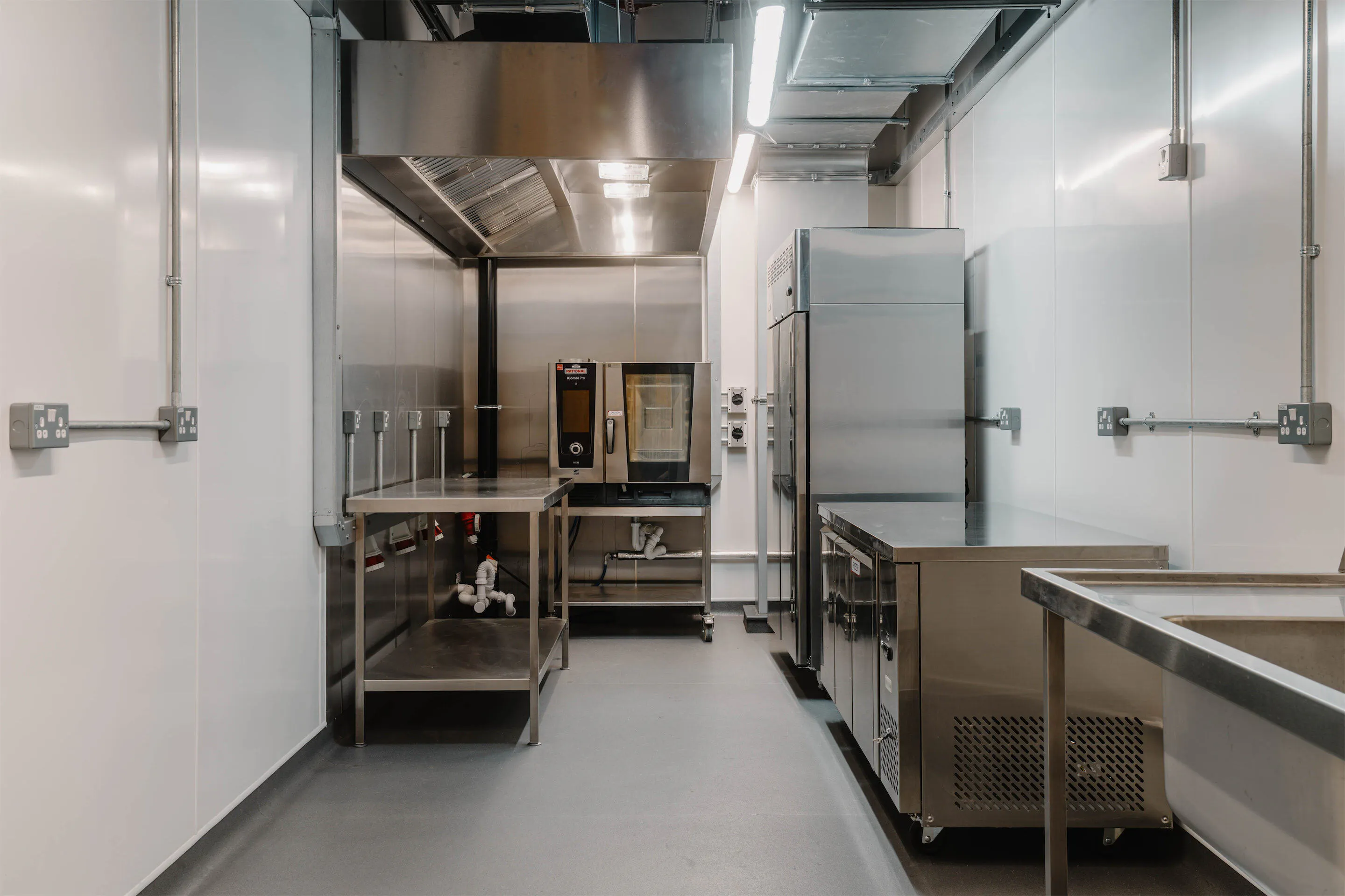 Kk kitchens small 01 web16